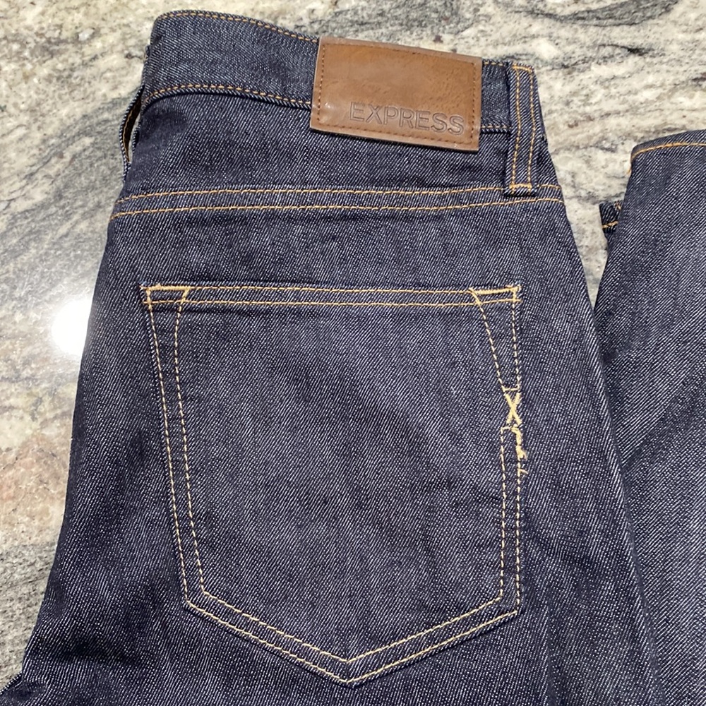 Express Jeans - Picture 2 of 5